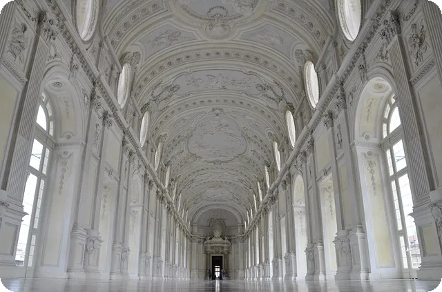 러시아증시 투자 전략과 전후 재건주 분석